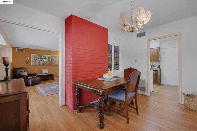 1816 Eastern Avenue, Sacramento, CA 95864