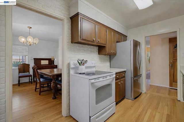 1816 Eastern Avenue, Sacramento, CA 95864