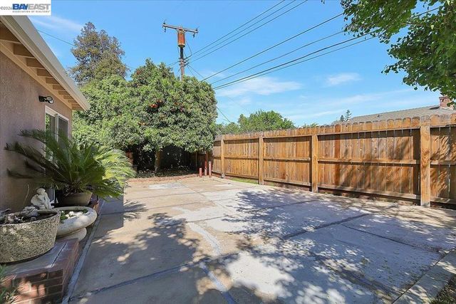 1816 Eastern Avenue, Sacramento, CA 95864