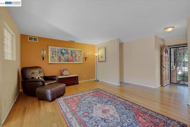 1816 Eastern Avenue, Sacramento, CA 95864