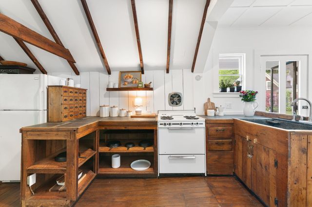 410 School Street, Westminster, VT 05158