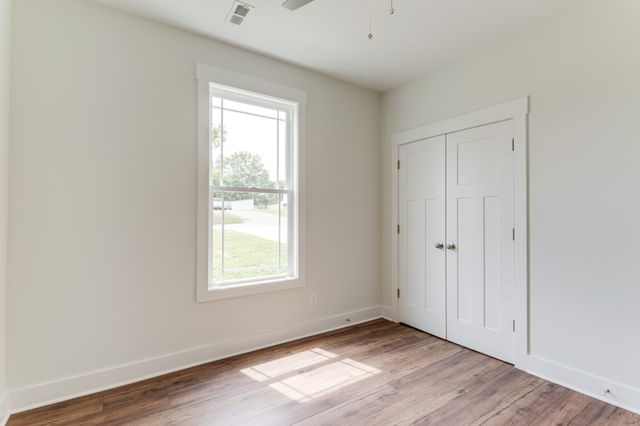 16 Radelle Ln, Mcminnville, TN 37110