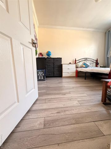 138-22 78th Avenue 40F, Kew Garden Hills, NY 11367