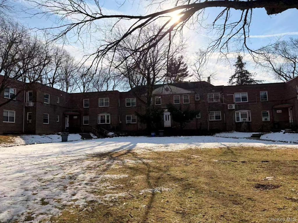 138-22 78th Avenue 40F, Kew Garden Hills, NY 11367