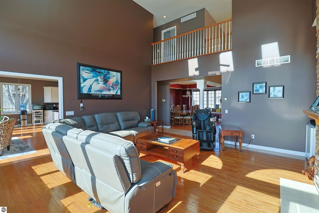 Image 10 of property listing at 956 E Remus Road, Mt Pleasant, MI 48858