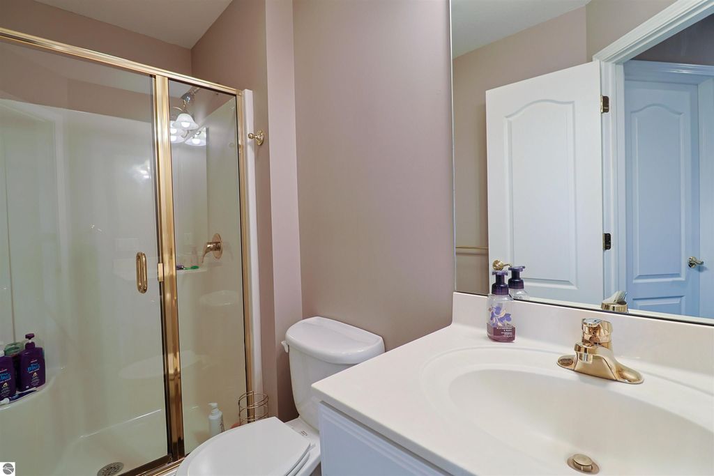 Image 34 of property listing at 956 E Remus Road, Mt Pleasant, MI 48858