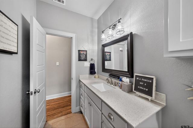 14676 County Road 424, Lindale, TX 75771