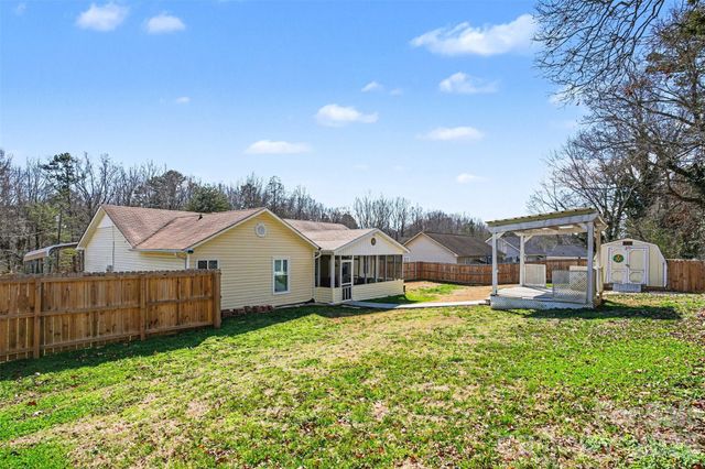 116 Brooks Drive, Stanley, NC 28164