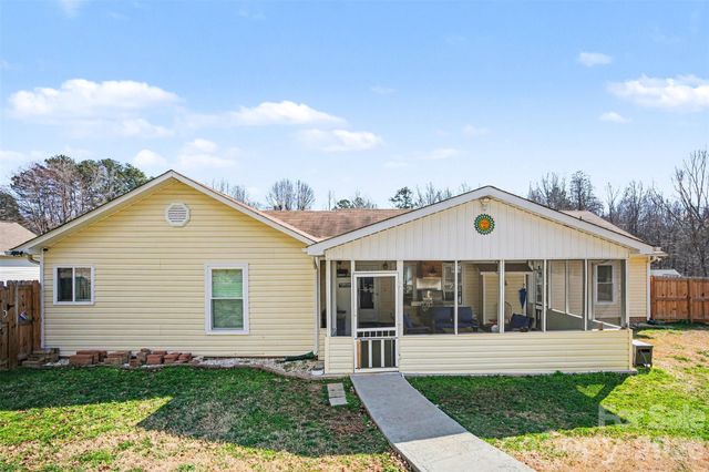 116 Brooks Drive, Stanley, NC 28164