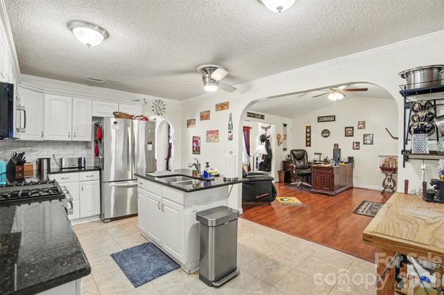 116 Brooks Drive, Stanley, NC 28164