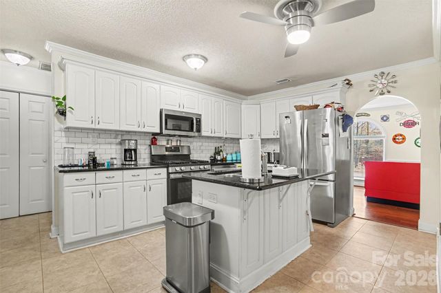 116 Brooks Drive, Stanley, NC 28164