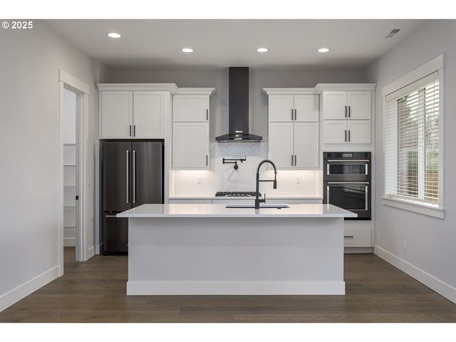 15237 Se TOWERS Ter, Milwaukie, OR 97267