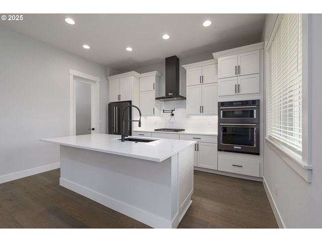 15237 Se TOWERS Ter, Milwaukie, OR 97267