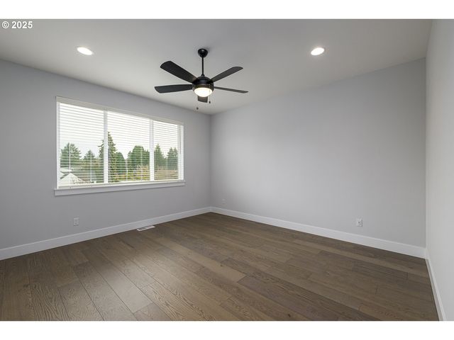 15237 Se TOWERS Ter, Milwaukie, OR 97267