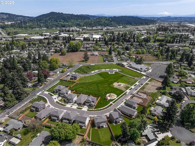 15237 Se TOWERS Ter, Milwaukie, OR 97267
