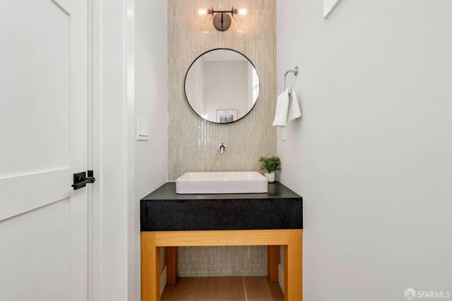 739 Linden Avenue, Burlingame, CA 94010