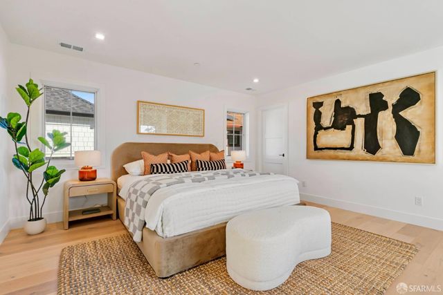 739 Linden Avenue, Burlingame, CA 94010