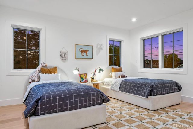 739 Linden Avenue, Burlingame, CA 94010