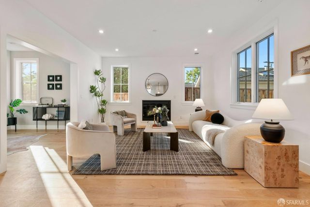739 Linden Avenue, Burlingame, CA 94010