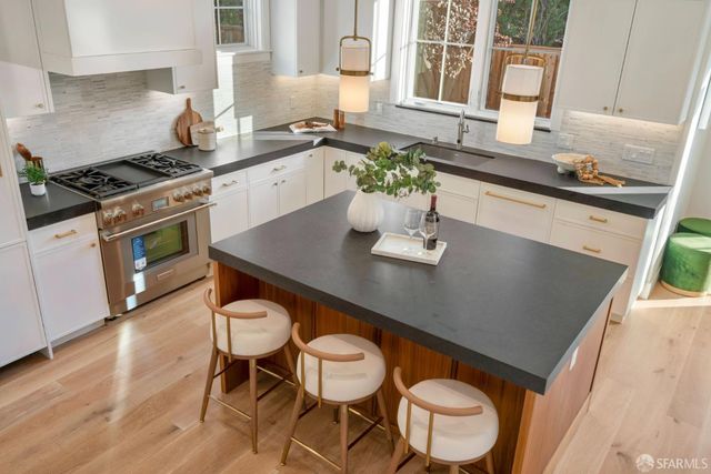 739 Linden Avenue, Burlingame, CA 94010
