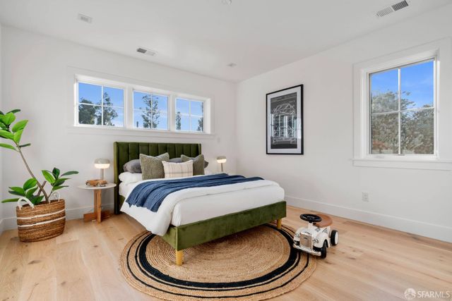 739 Linden Avenue, Burlingame, CA 94010