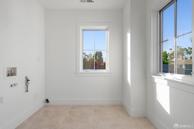 739 Linden Avenue, Burlingame, CA 94010