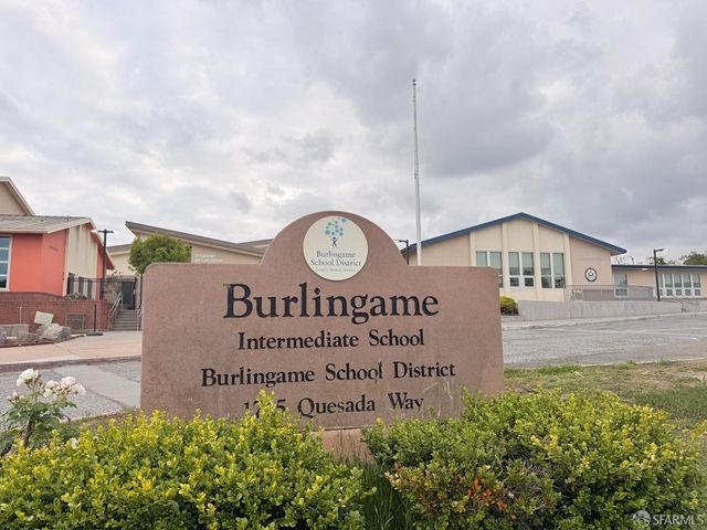 739 Linden Avenue, Burlingame, CA 94010
