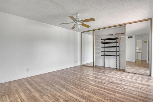 6335 Red Pine Lane A, Greenacres, FL 33415