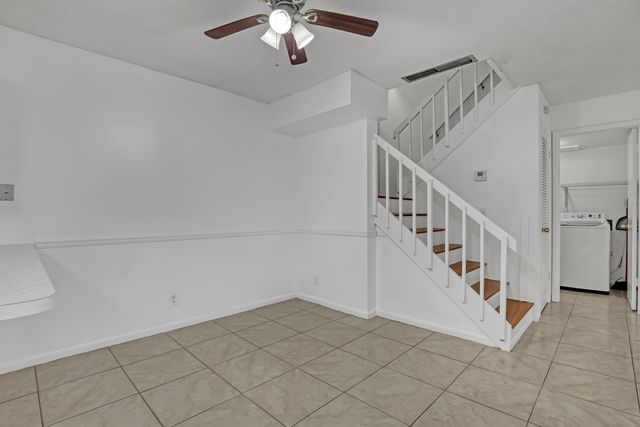 6335 Red Pine Lane A, Greenacres, FL 33415