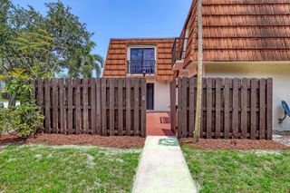 6335 Red Pine Lane A, Greenacres, FL 33415