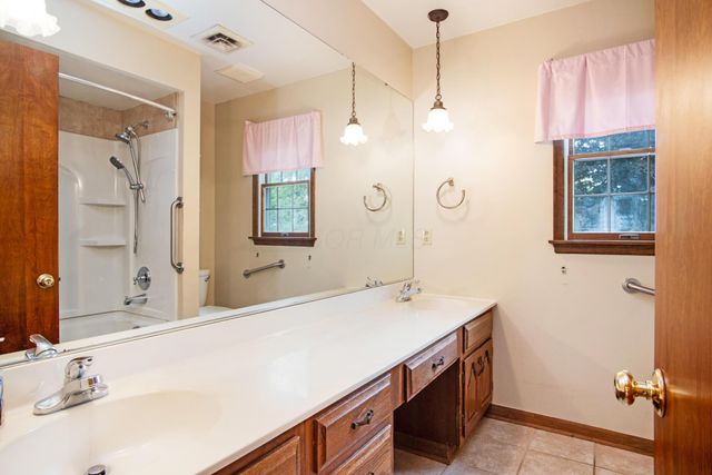 4770 Larwell Drive, Columbus, OH 43220