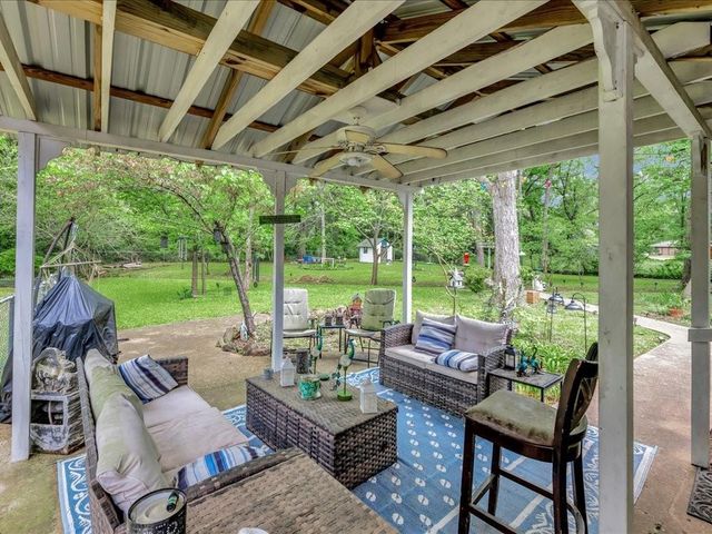110 N Grace Street, Crockett, TX 75835