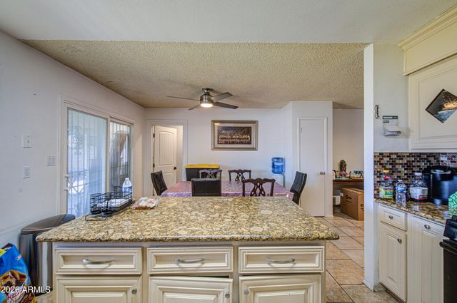 8713 W OSBORN Road, Phoenix, AZ 85037