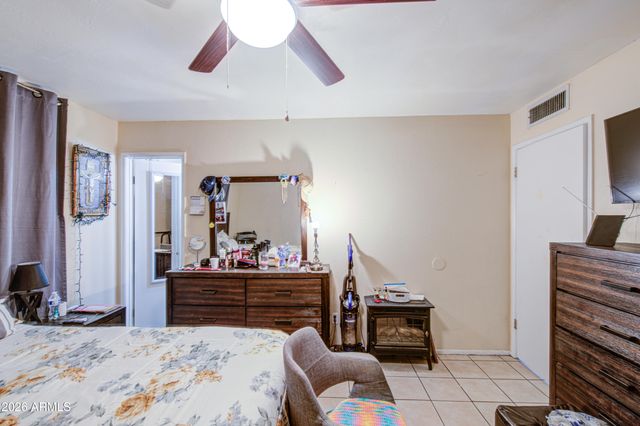 8713 W OSBORN Road, Phoenix, AZ 85037