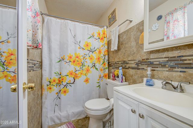 8713 W OSBORN Road, Phoenix, AZ 85037