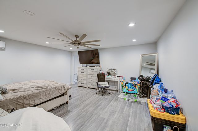 8713 W OSBORN Road, Phoenix, AZ 85037