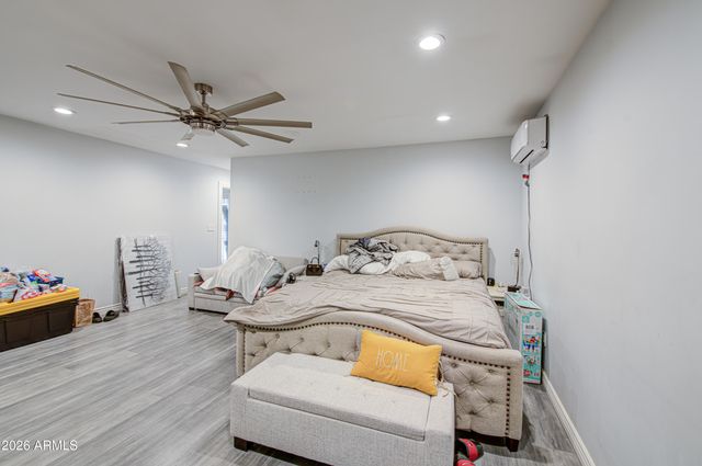 8713 W OSBORN Road, Phoenix, AZ 85037