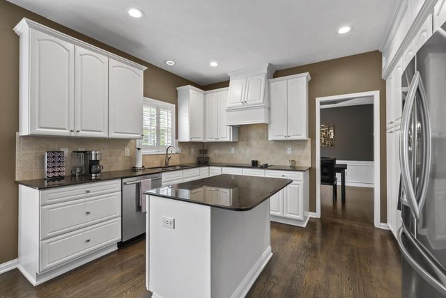 2449 Minnie Court, Lewis Center, OH 43035