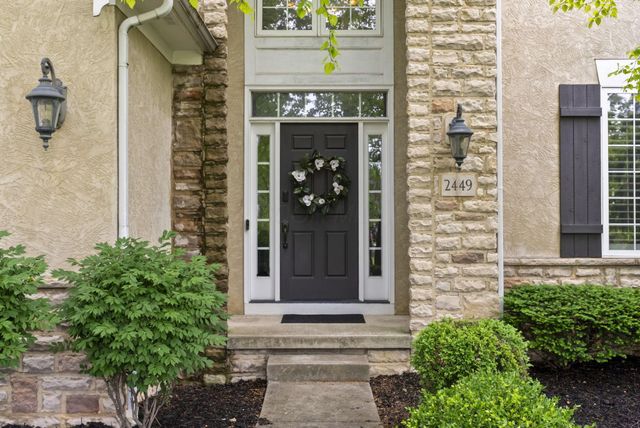 2449 Minnie Court, Lewis Center, OH 43035