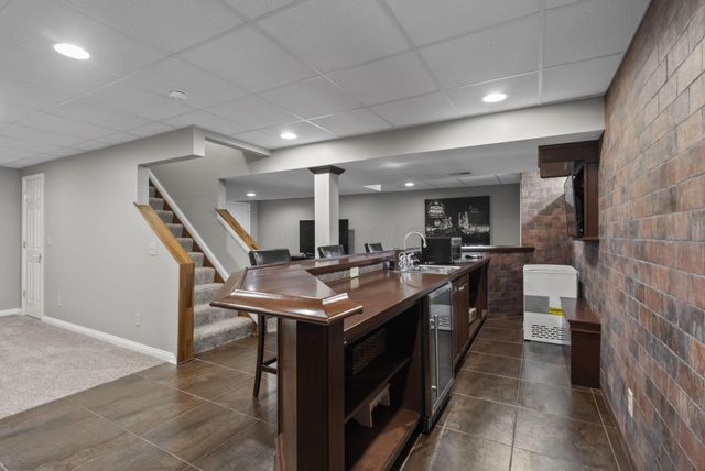 2449 Minnie Court, Lewis Center, OH 43035