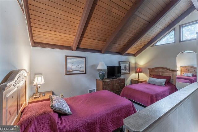 135 Wolfscratch Drive, Big Canoe, GA 30143