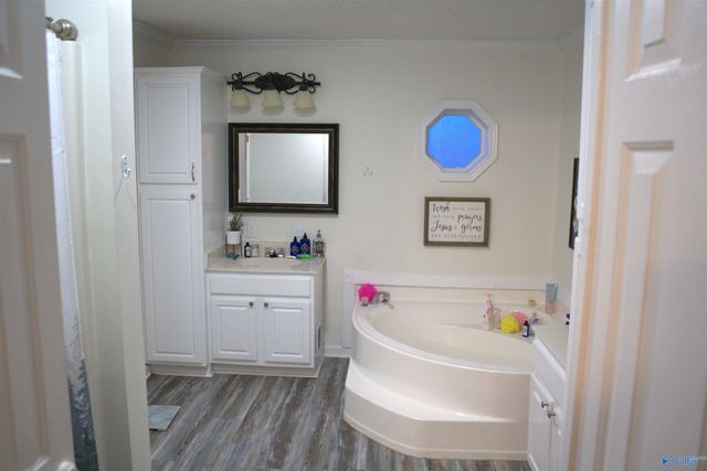 1312 Hickory Lane NE, Arab, AL 35016