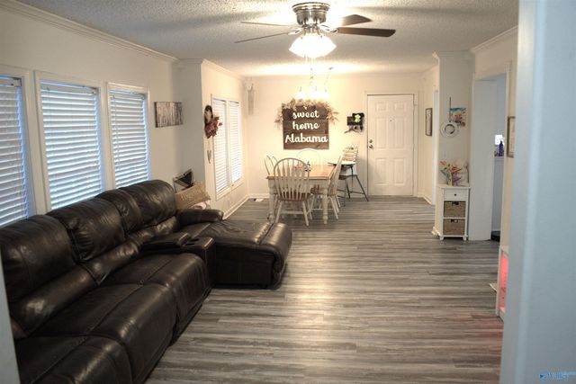 1312 Hickory Lane NE, Arab, AL 35016