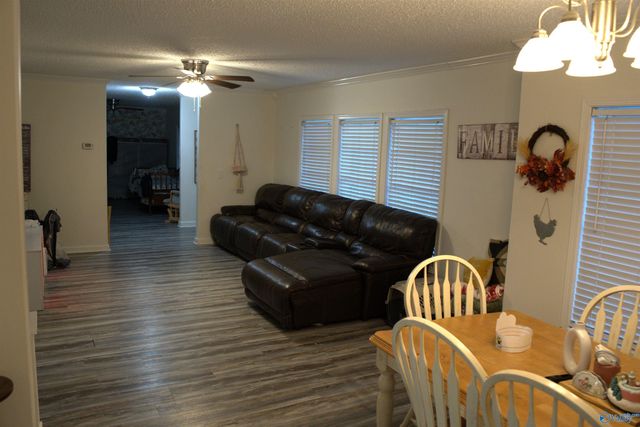 1312 Hickory Lane NE, Arab, AL 35016