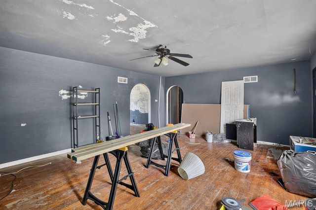 404 E Airline Drive, East Alton, IL 62024