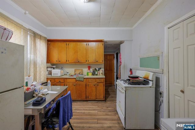 152 Dayton Street 150, Newark, NJ 07114