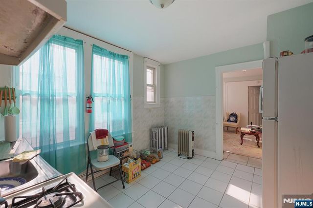 152 Dayton Street 150, Newark, NJ 07114