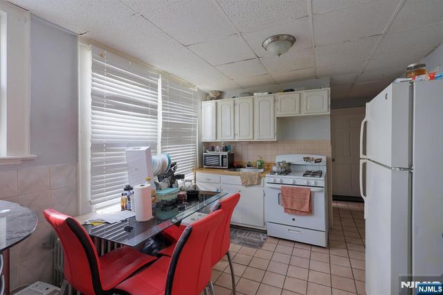 152 Dayton Street 150, Newark, NJ 07114