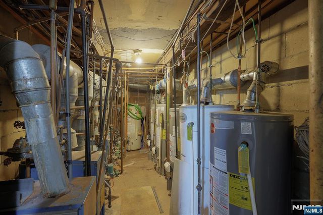 152 Dayton Street 150, Newark, NJ 07114