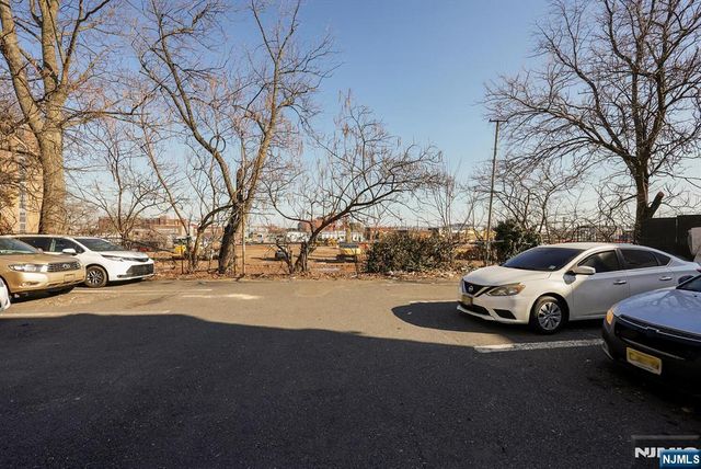 152 Dayton Street 150, Newark, NJ 07114